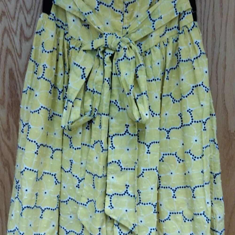 Beautiful Teen/Ladies Yellow/ Black Flower Sundress sz 5 / 6 By Xoxo - Picture 8 of 11